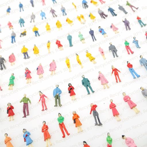 100 Figures Mixed Standing, Sitting & Couples Ho/Oo (Aprox Qty)