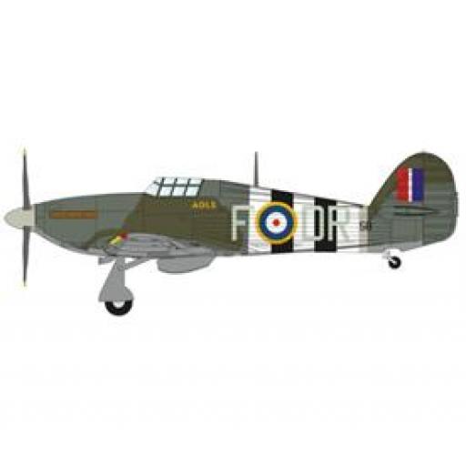 33304 Hurricane Mk.2 1:72 Pre-Made & Painted Easy Model