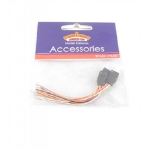 36-562 6 Pin Decoder Socket With Wiring Harness (3) Bachmann