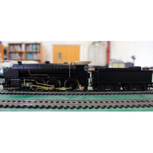 R3329 S15 Class Late Br '30830' 8 Pin Dcc Ready Hornby