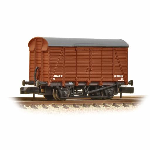 377-429 12 Ton Ventilated Van Even Planked Br Bauxite Early