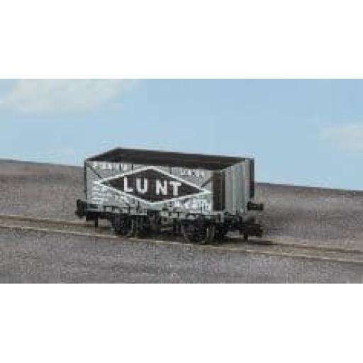 NR-7008P 9ft 7 PLANK OPEN WAGON LUNT PECO